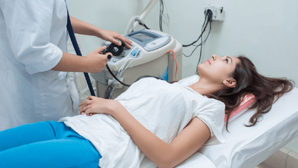 Киста яичника: причины, симптомы и лечение.