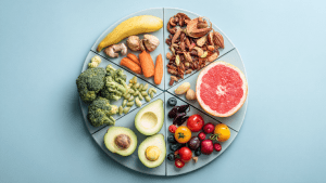 Питание по фазам менструального цикла для женщин. Питание в менструальный период. Питание для женщин при ПМС, гормональных сбоях