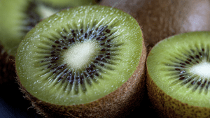 Польза и вред киви для организма человека