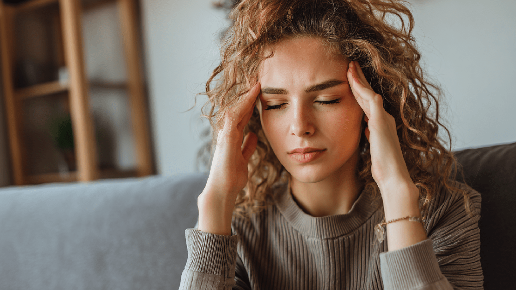 Как избавиться от стресса и переживаний женщине. Как стресс влияет на женское здоровье и эмоции.