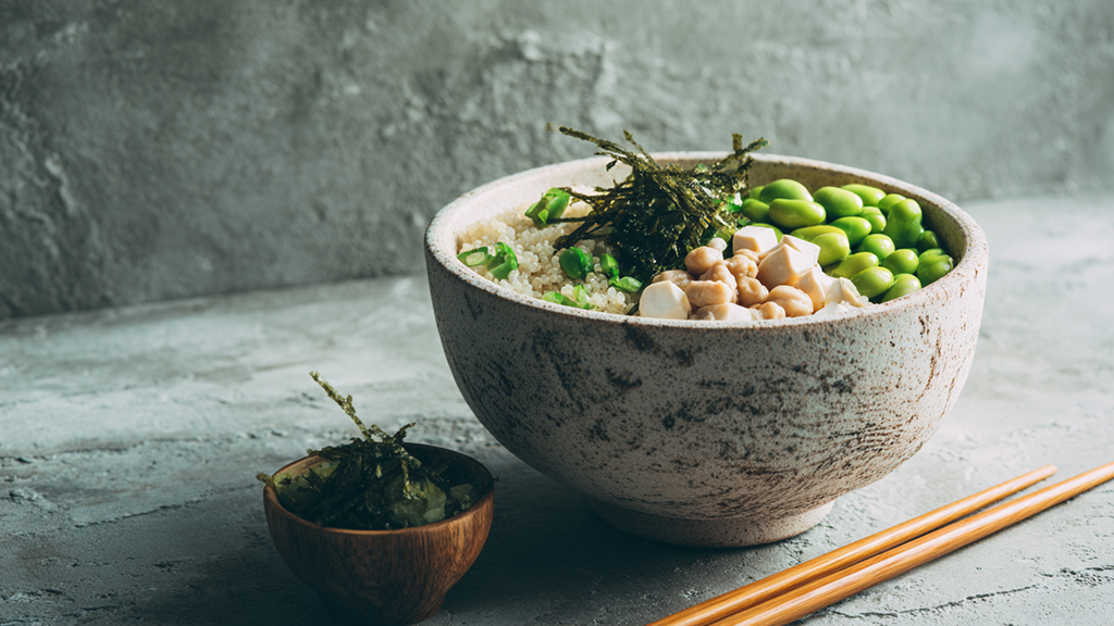 Амарантово-рыбный боул с натто