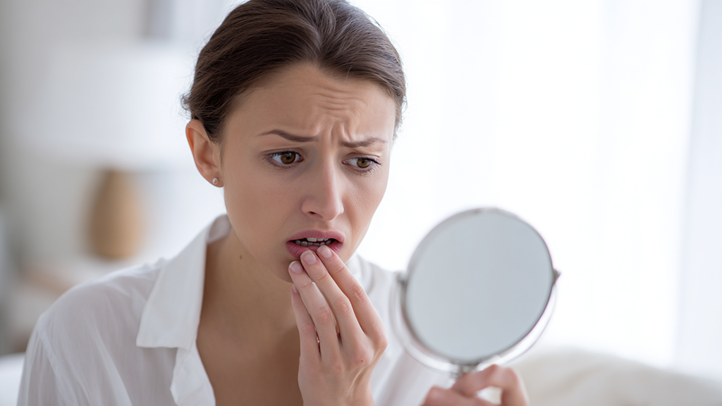 Запах изо рта утром