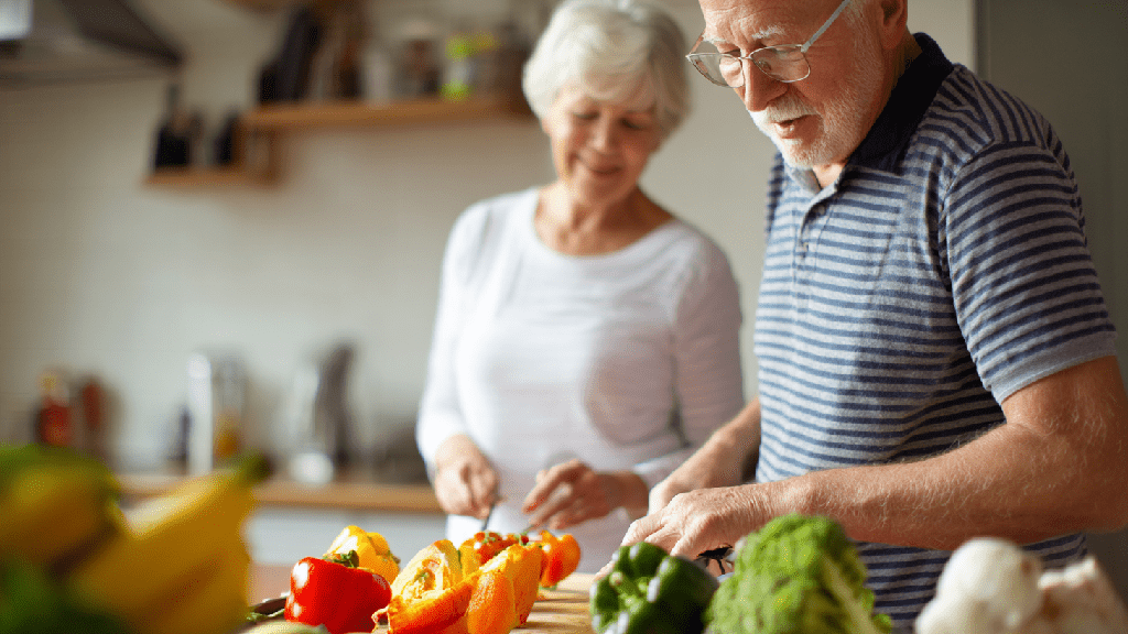 Питание для пожилых людей