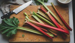 Ревень: зачем есть этот «кислый овощ» для поддержки сердца. Как выбирать и хранить